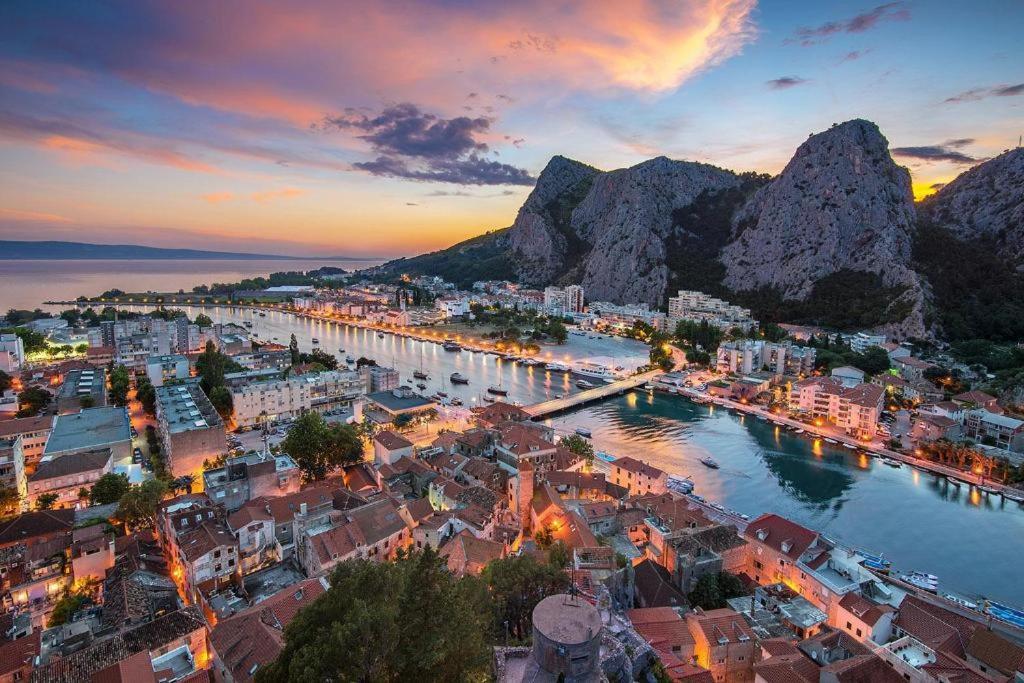 Olmissum Rooftop Sea View Omiš Екстериор снимка